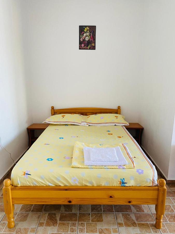 Cazare Garsoniere Four Studious Eforie Nord - baie proprie, bucătărie comună, etaj 4 Exterior foto